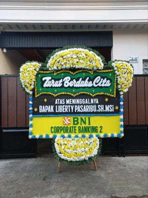 Papan Bunga Duka di Panularan
