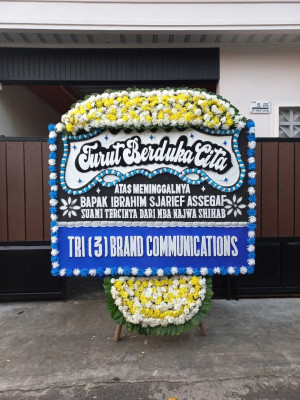 Papan Bunga Duka di Panularan